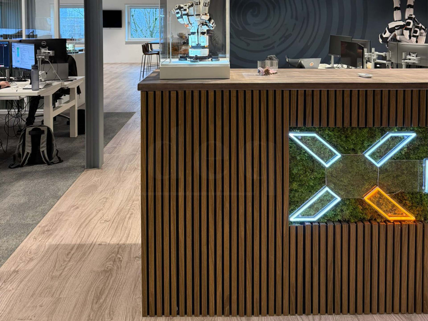 Adeqo akupanel - Akoestische wandpanelen - Bruin Eiken 300 x 60 cm - 3 zijdig