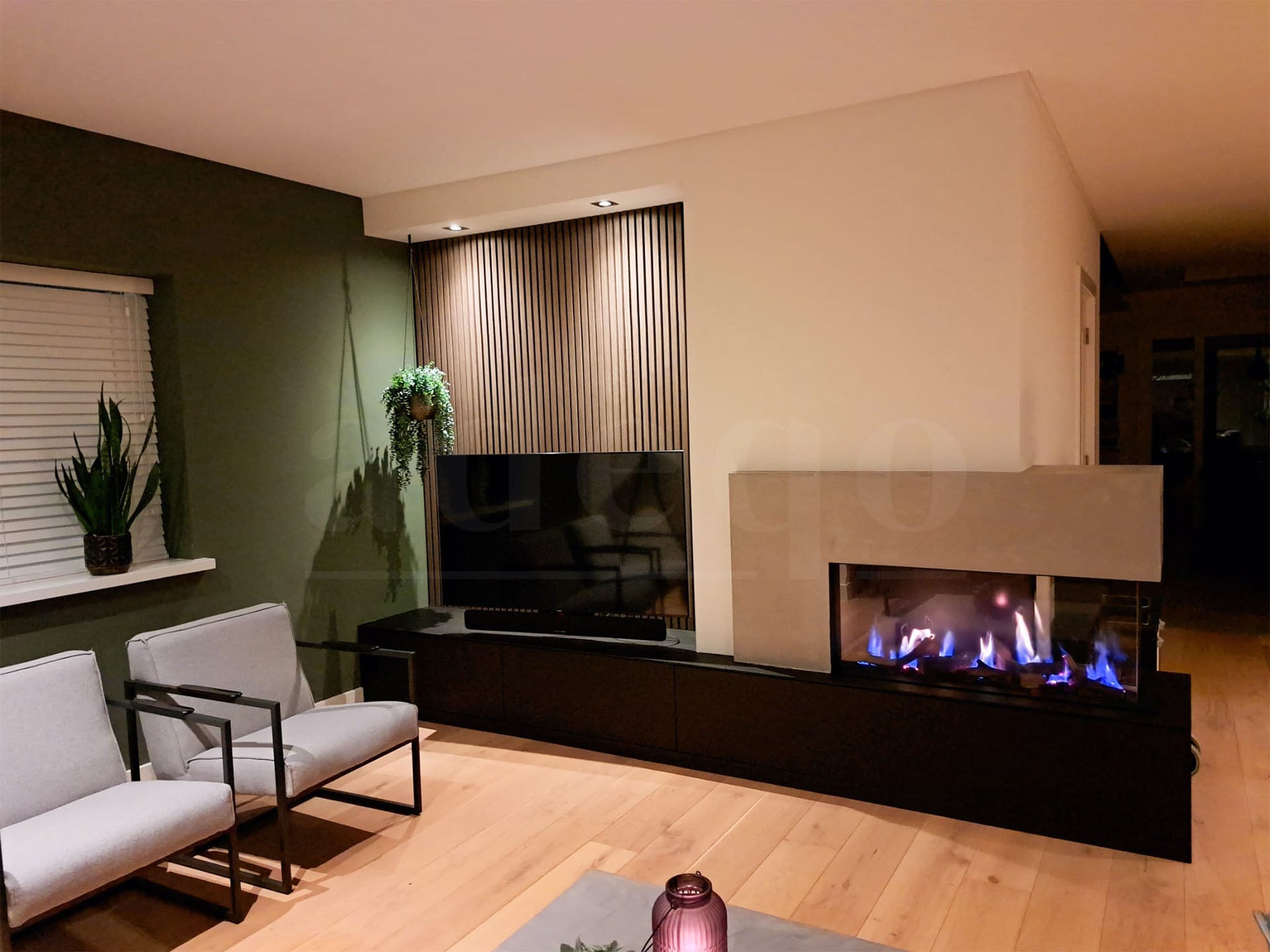 Geluidsabsorberend wandpaneel in Donker Walnoot voor verbeterde akoestiek en interieurdesign