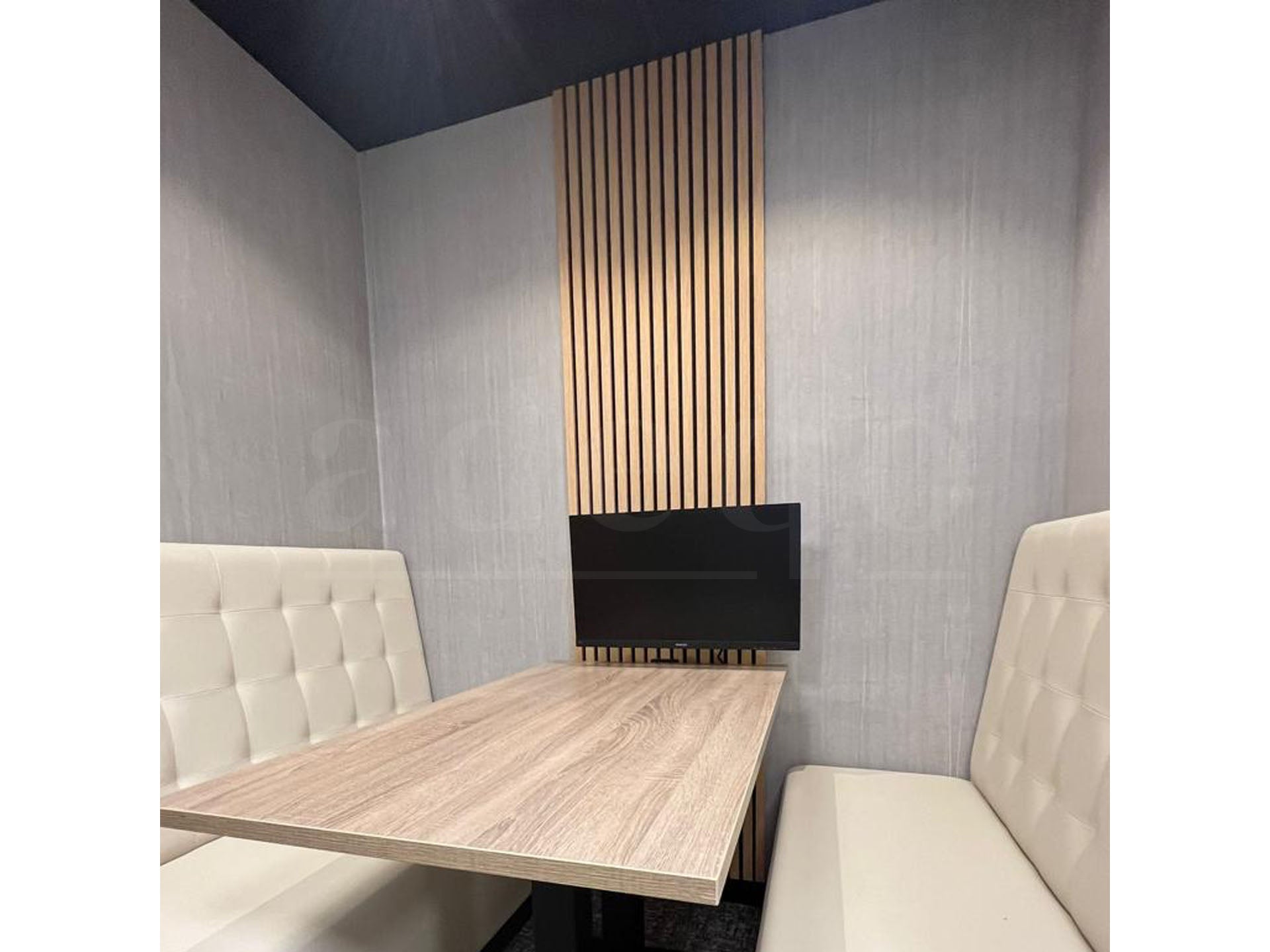 Adeqo Akupanel - Akoestische Wandpanelen - Rustiek Eiken 260 x 60 cm - 3 zijdig