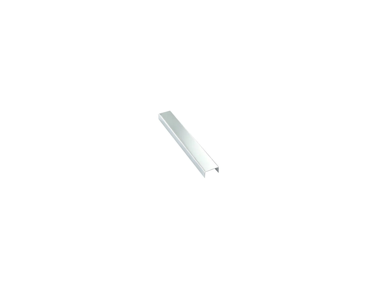 Adeqo sierstrip Zilver van 20 cm schuin van opzij, met het U-profiel van 27 mm in 304 roestvast staal in beeld