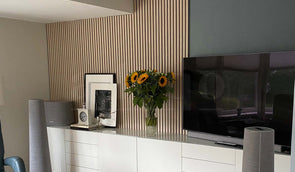 Houten latjes muur zelf maken? Tips en inspiratie voor jouw interieur