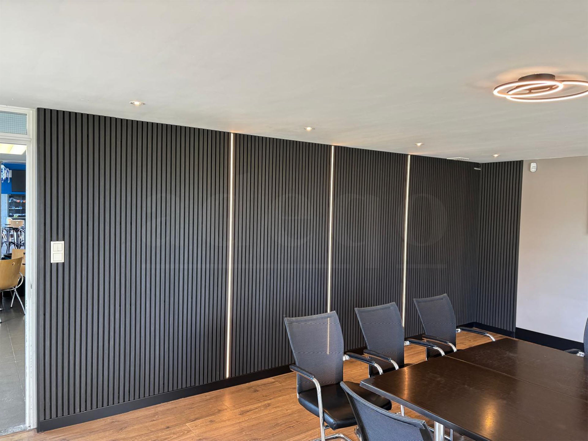 Adeqo Akupanel - Akoestische Wandpanelen - Zwart Eiken 300 x 60 cm - 3 zijdig